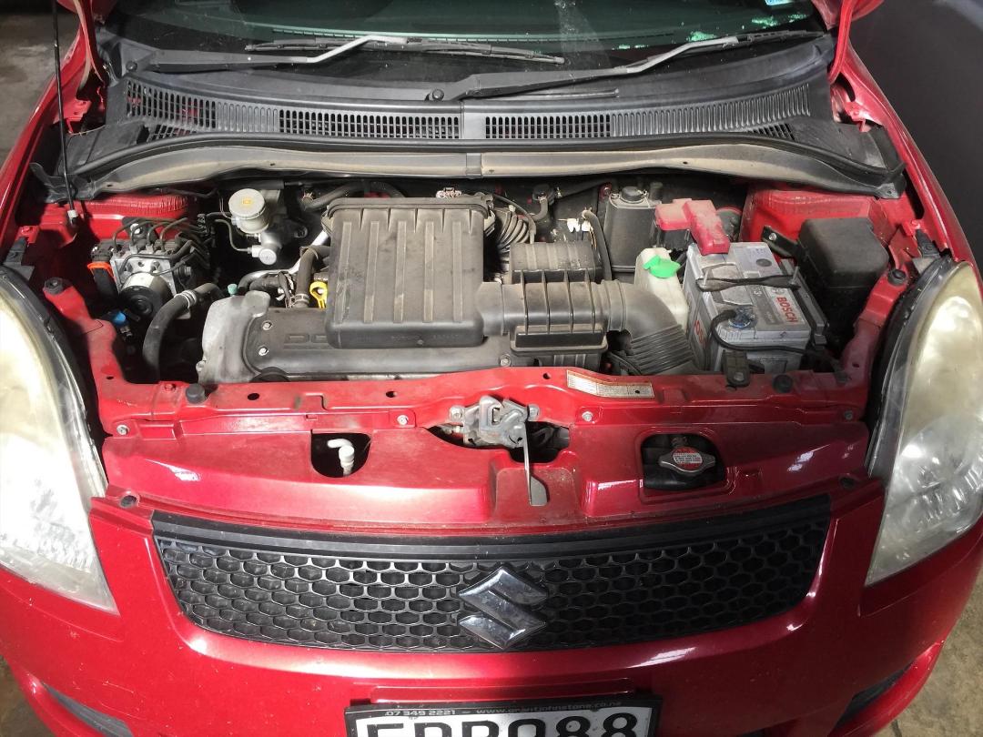 Photo '7' of Suzuki Swift Glxha Photo '7' of Suzuki Swift Glxha