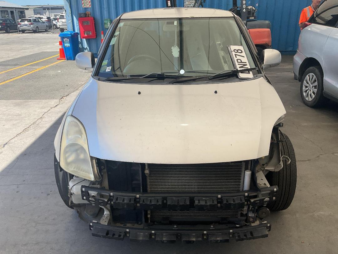 Photo '2' of Suzuki Swift Photo '2' of Suzuki Swift