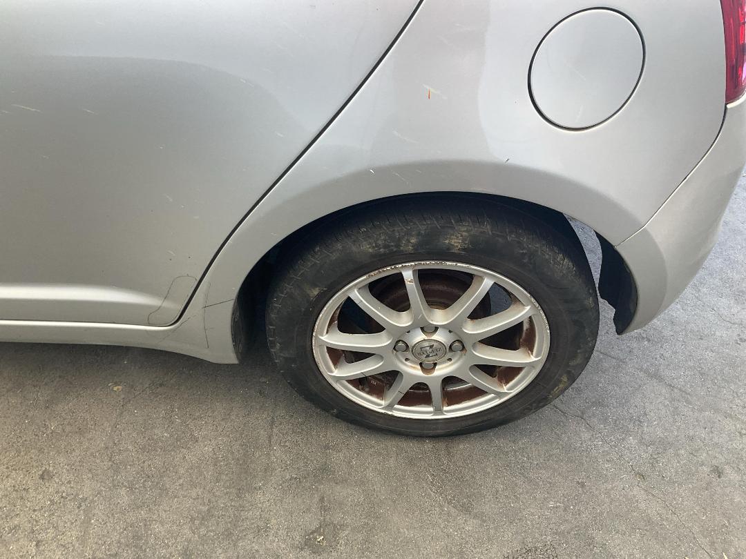 Photo '21' of Suzuki Swift Photo '21' of Suzuki Swift