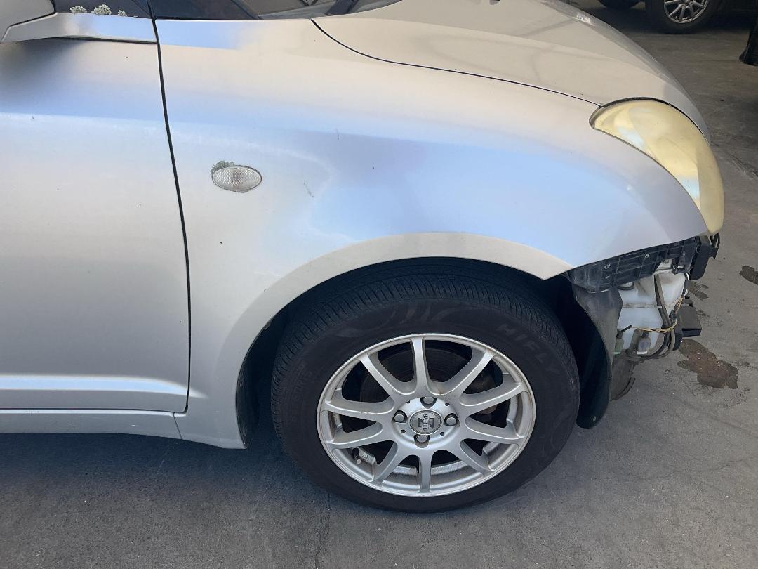 Photo '23' of Suzuki Swift Photo '23' of Suzuki Swift