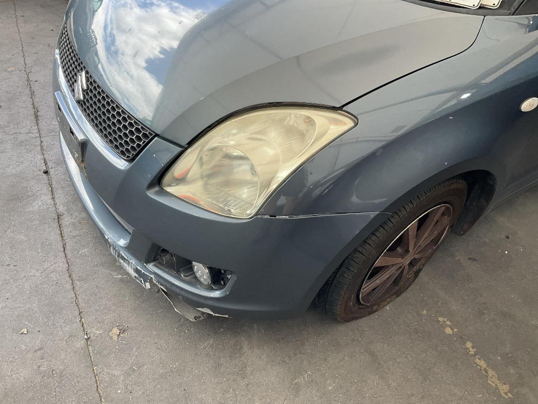 Photo '7' of Suzuki Swift