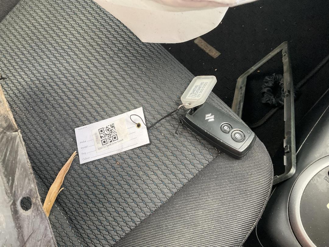 Photo '16' of Suzuki Swift