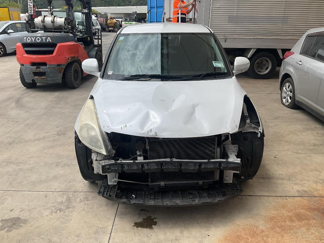 Photo '2' of Suzuki Swift Photo '2' of Suzuki Swift