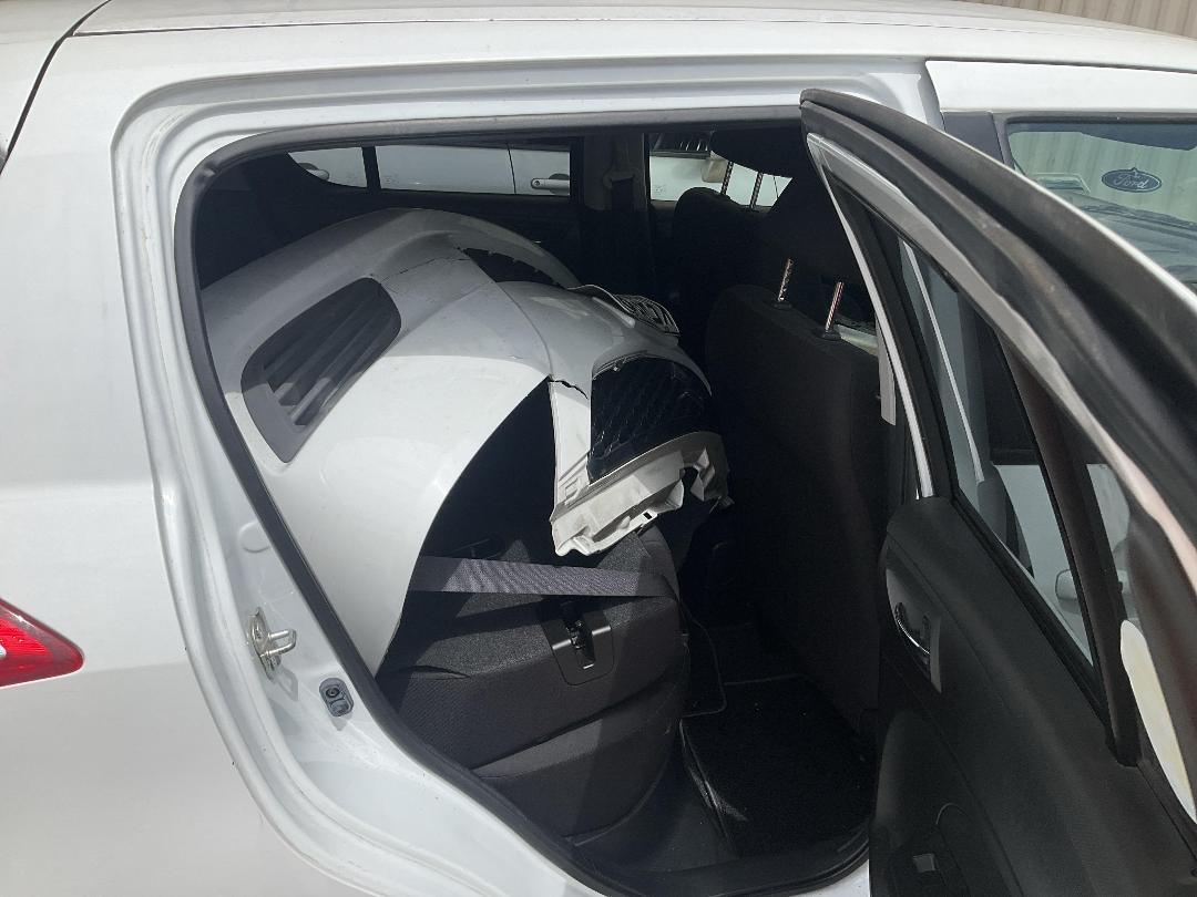 Photo '10' of Suzuki Swift Photo '10' of Suzuki Swift