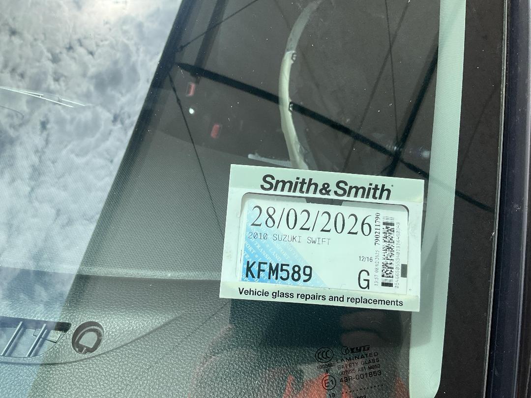 Photo '13' of Suzuki Swift Photo '13' of Suzuki Swift