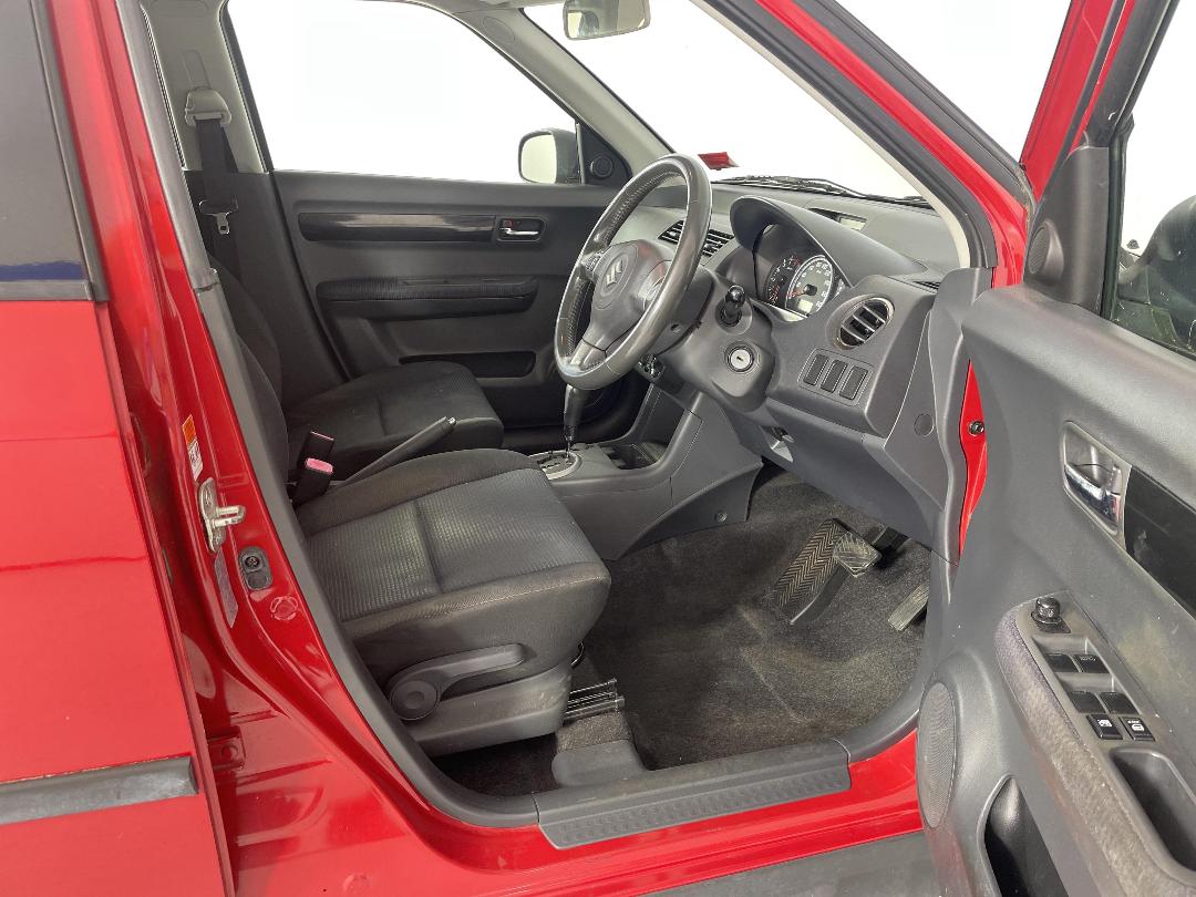 Photo '16' of Suzuki Swift