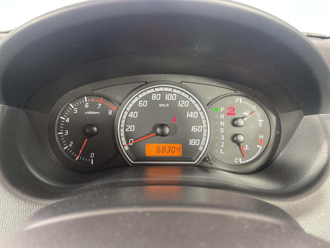 Photo '21' of Suzuki Swift