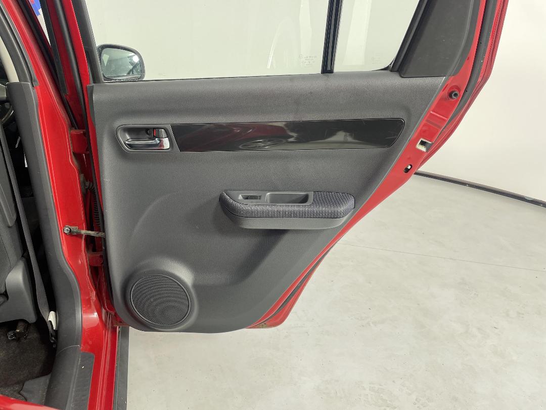 Photo '19' of Suzuki Swift