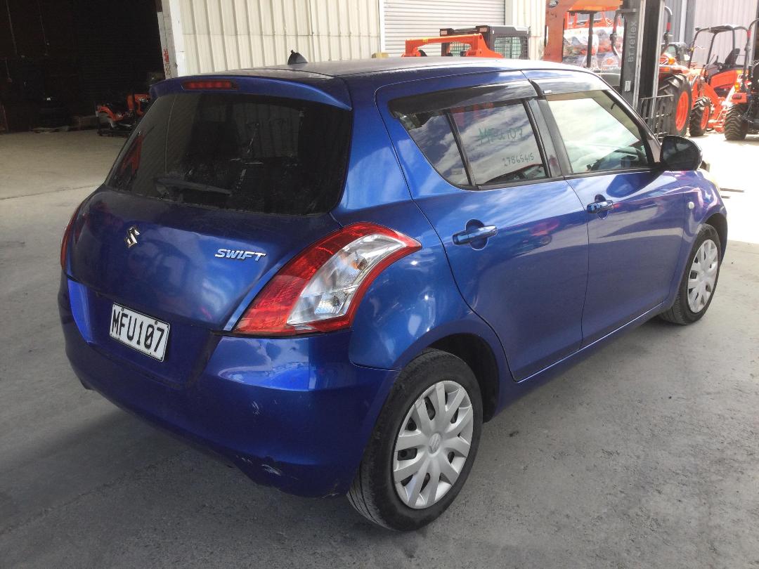 Photo '7' of Suzuki Swift