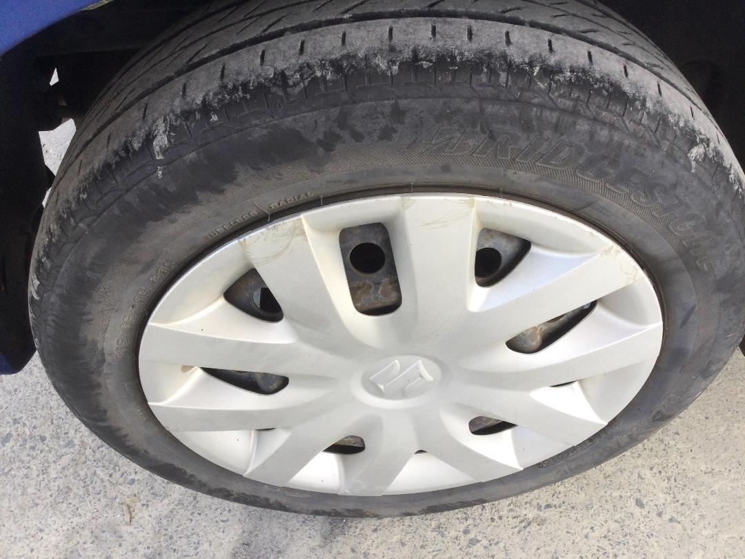 Photo '12' of Suzuki Swift