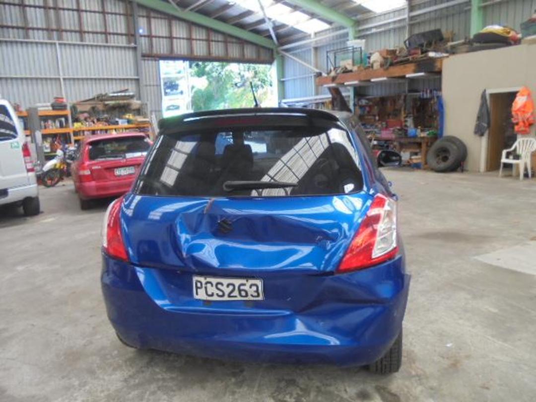 Photo '4' of Suzuki Swift Photo '4' of Suzuki Swift