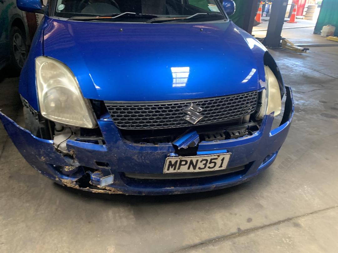 Photo '4' of Suzuki Swift