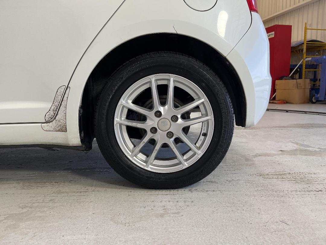 Photo '11' of Suzuki Swift