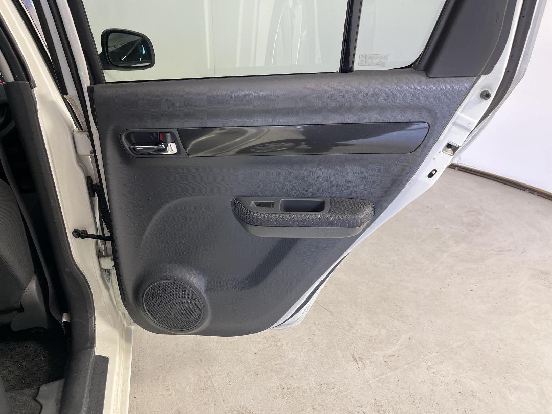 Photo '19' of Suzuki Swift