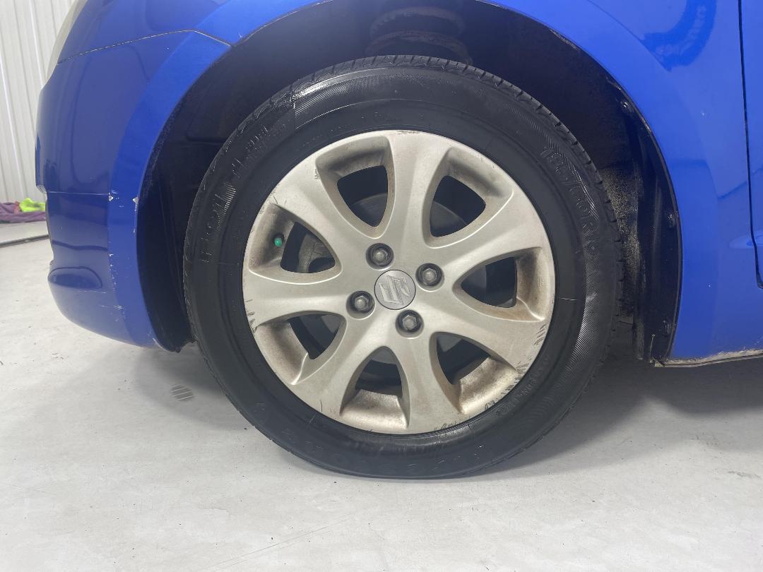 Photo '10' of Suzuki Swift Photo '10' of Suzuki Swift