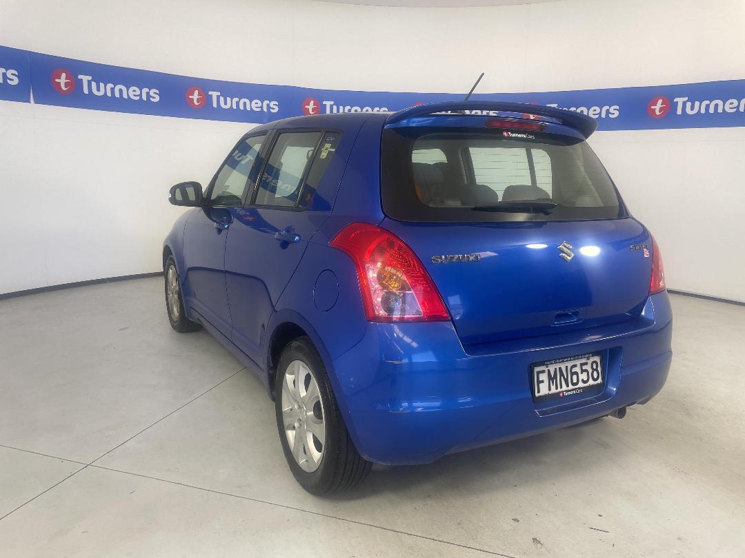 Photo '5' of Suzuki Swift Photo '5' of Suzuki Swift