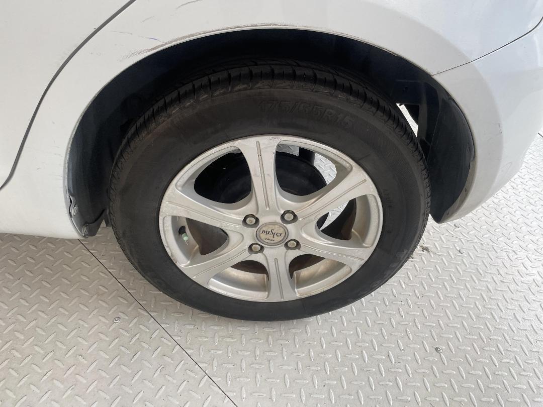 Photo '11' of Suzuki Swift