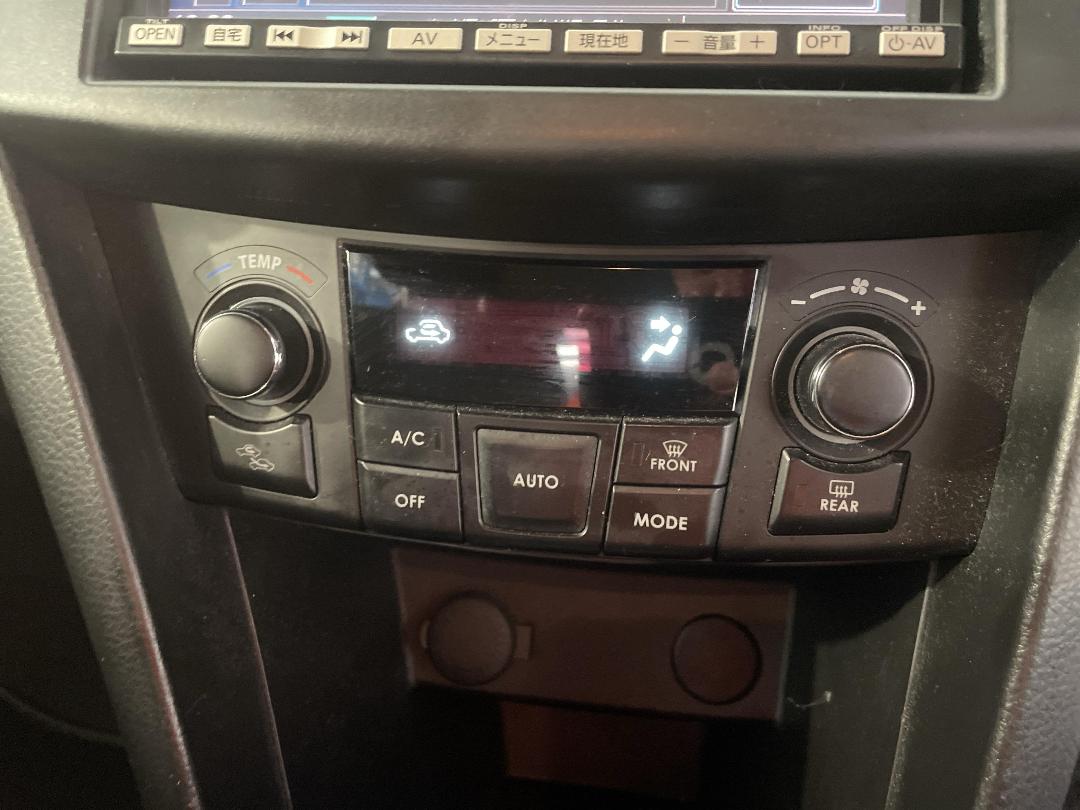 Photo '27' of Suzuki Swift