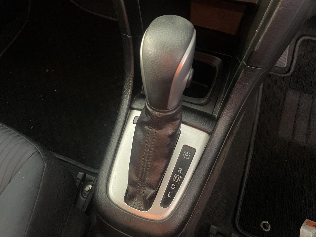 Photo '28' of Suzuki Swift