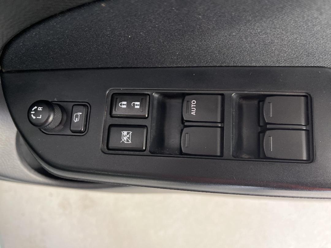 Photo '24' of Suzuki Swift Photo '24' of Suzuki Swift