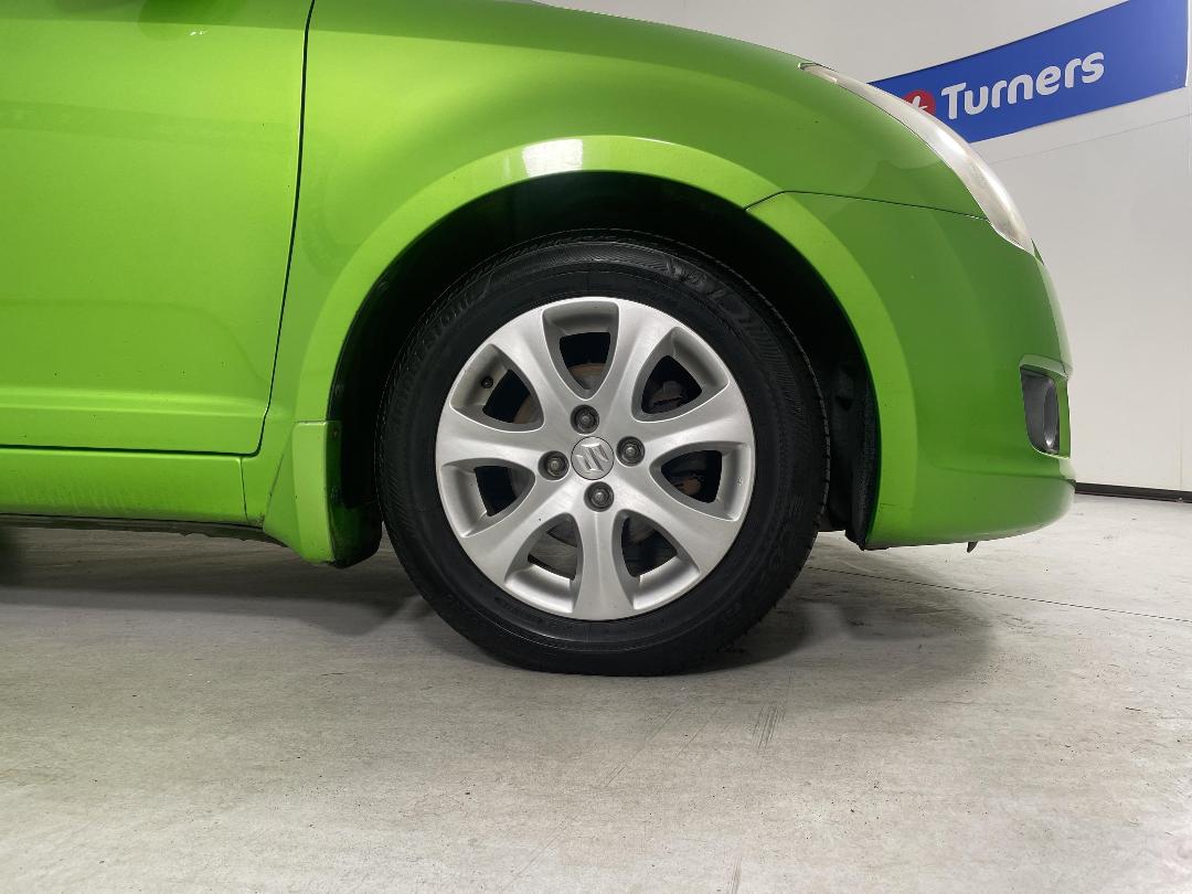 Photo '9' of Suzuki Swift Photo '9' of Suzuki Swift