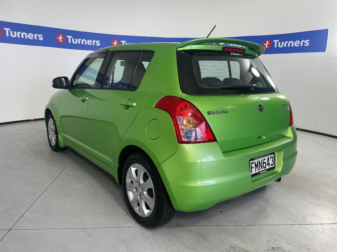 Photo '5' of Suzuki Swift Photo '5' of Suzuki Swift