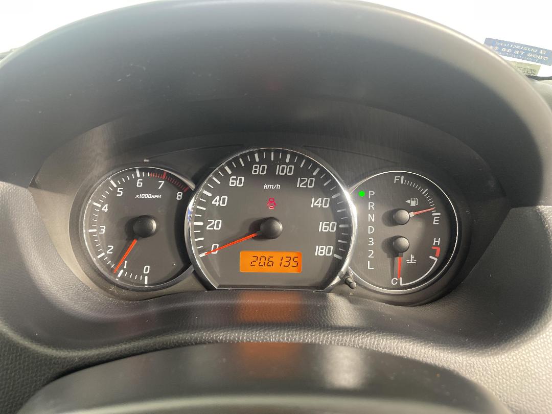 Photo '21' of Suzuki Swift Photo '21' of Suzuki Swift