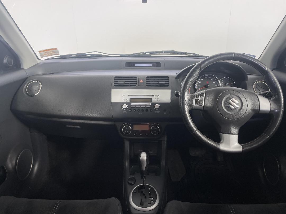 Photo '17' of Suzuki Swift Photo '17' of Suzuki Swift