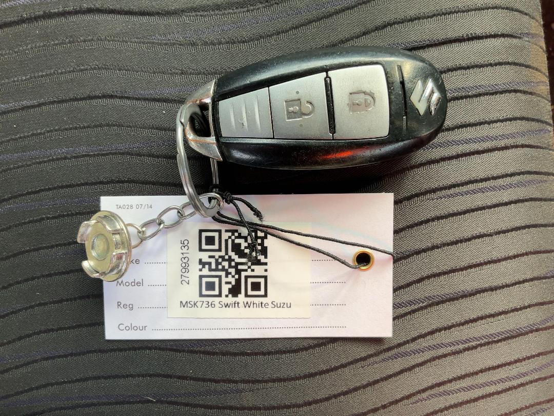 Photo '28' of Suzuki Swift