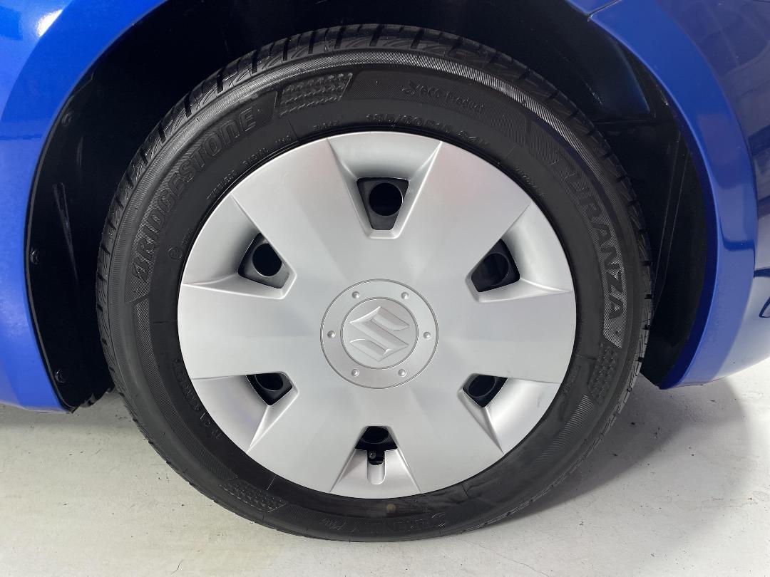 Photo '9' of Suzuki Swift