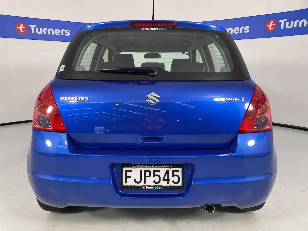 Photo '6' of Suzuki Swift