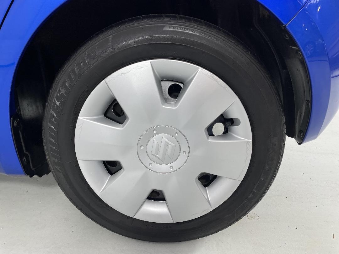 Photo '11' of Suzuki Swift