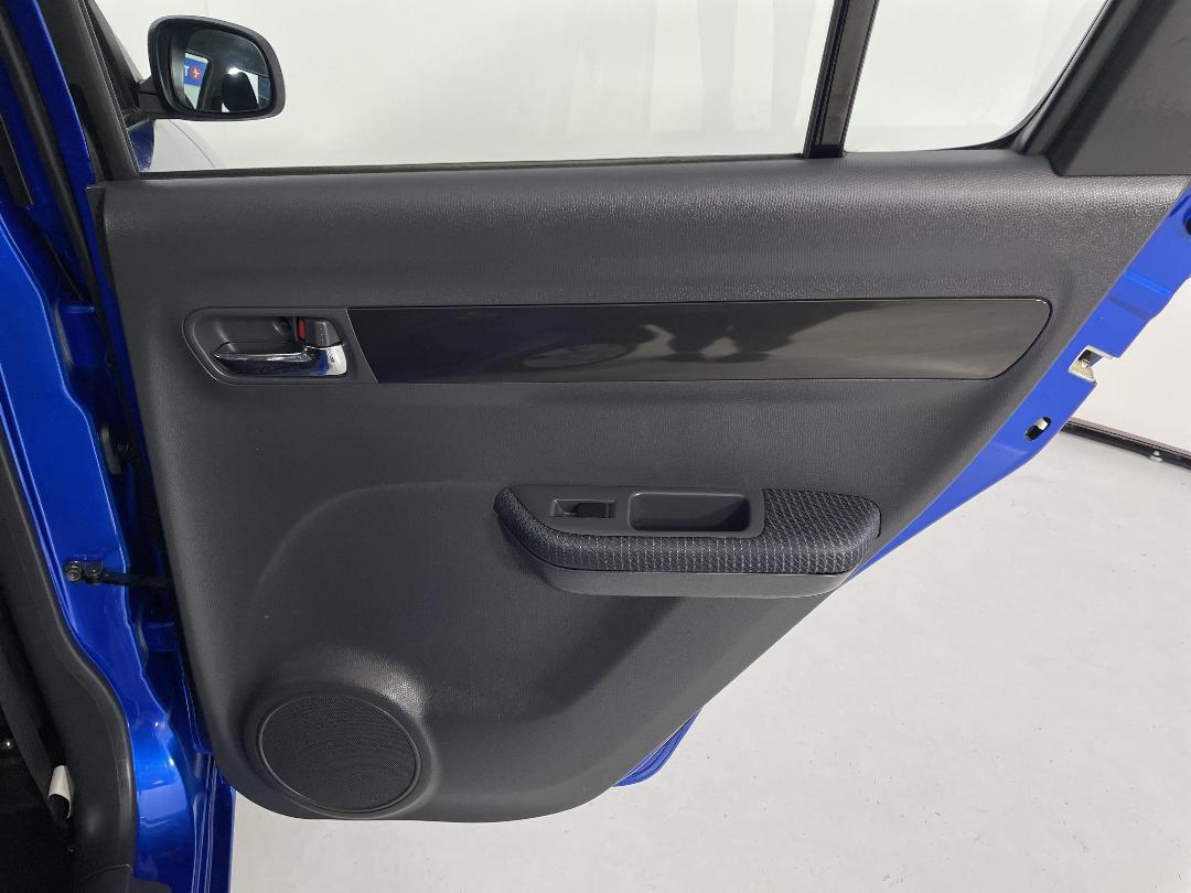 Photo '19' of Suzuki Swift