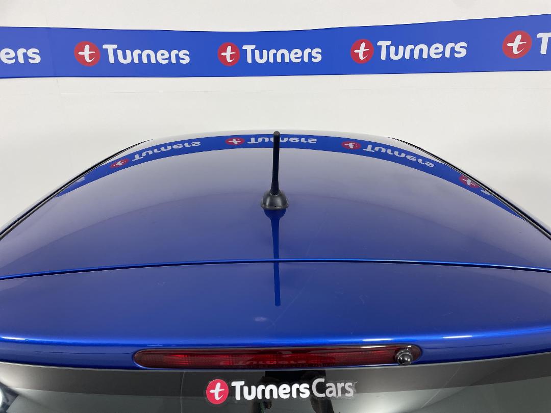 Photo '27' of Suzuki Swift