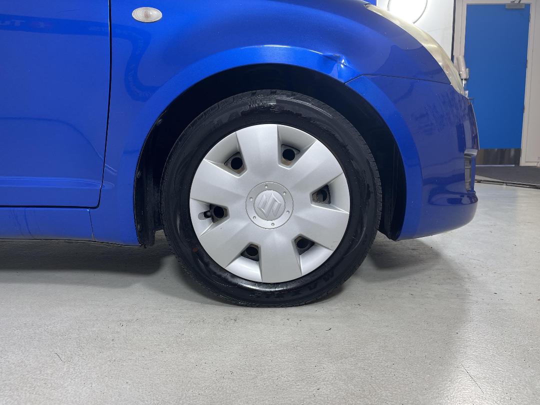 Photo '9' of Suzuki Swift