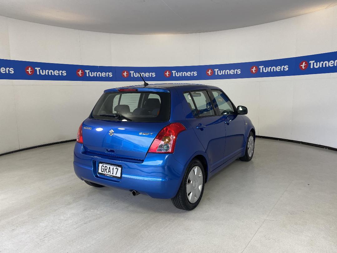 Photo '7' of Suzuki Swift