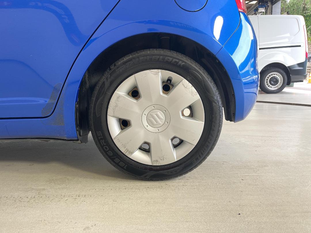 Photo '11' of Suzuki Swift