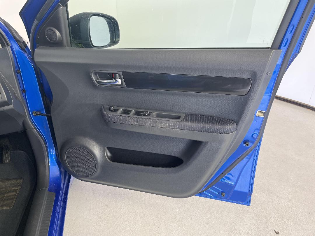 Photo '15' of Suzuki Swift