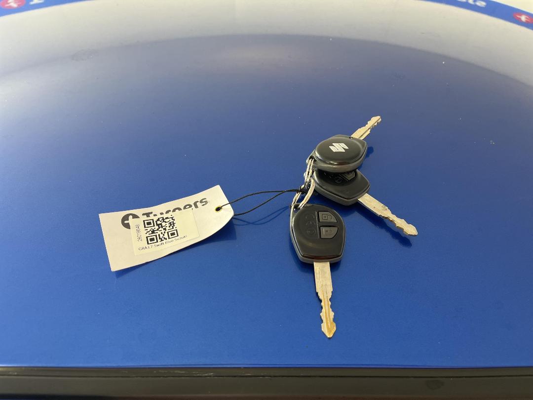 Photo '22' of Suzuki Swift