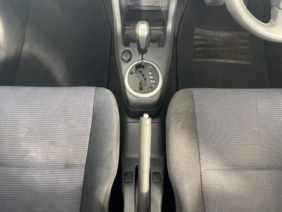 Photo '18' of Suzuki Swift