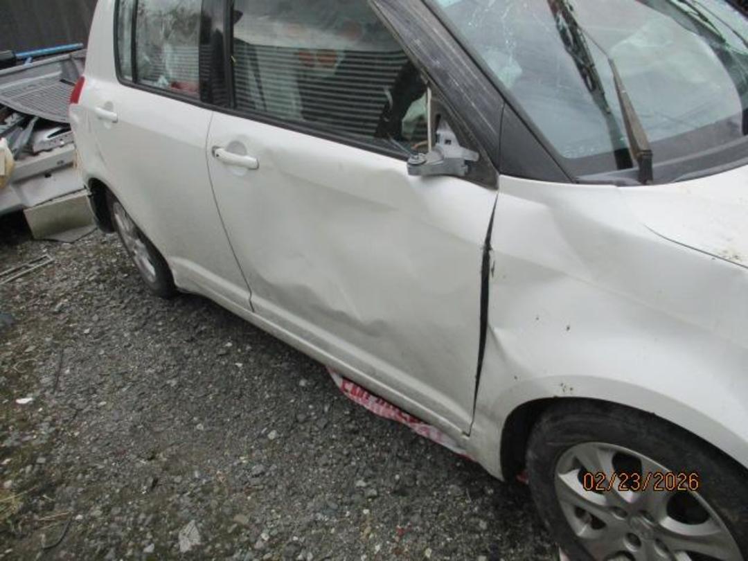 Photo '9' of Suzuki Swift Glxhas