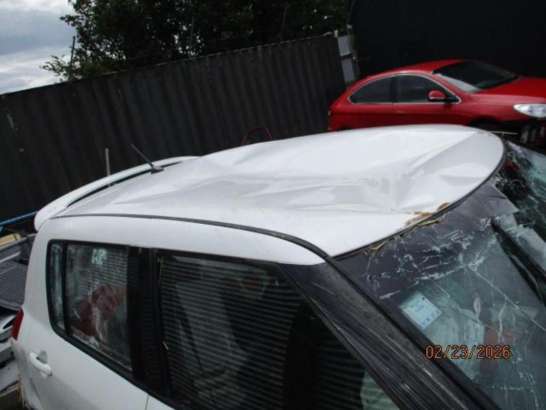 Photo '10' of Suzuki Swift Glxhas