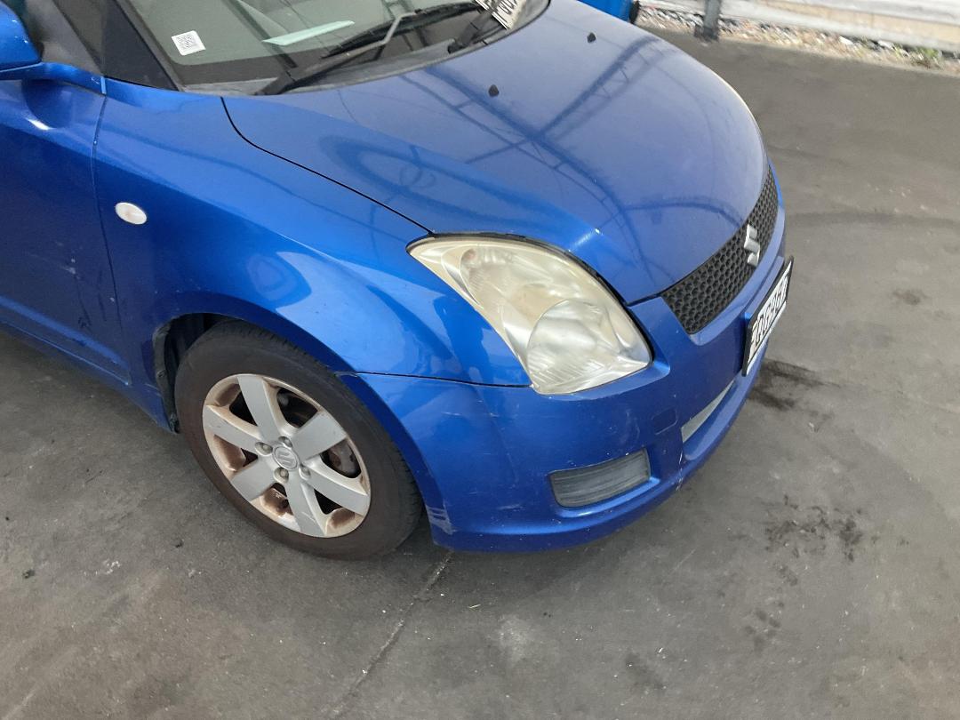 Photo '4' of Suzuki Swift Glxha