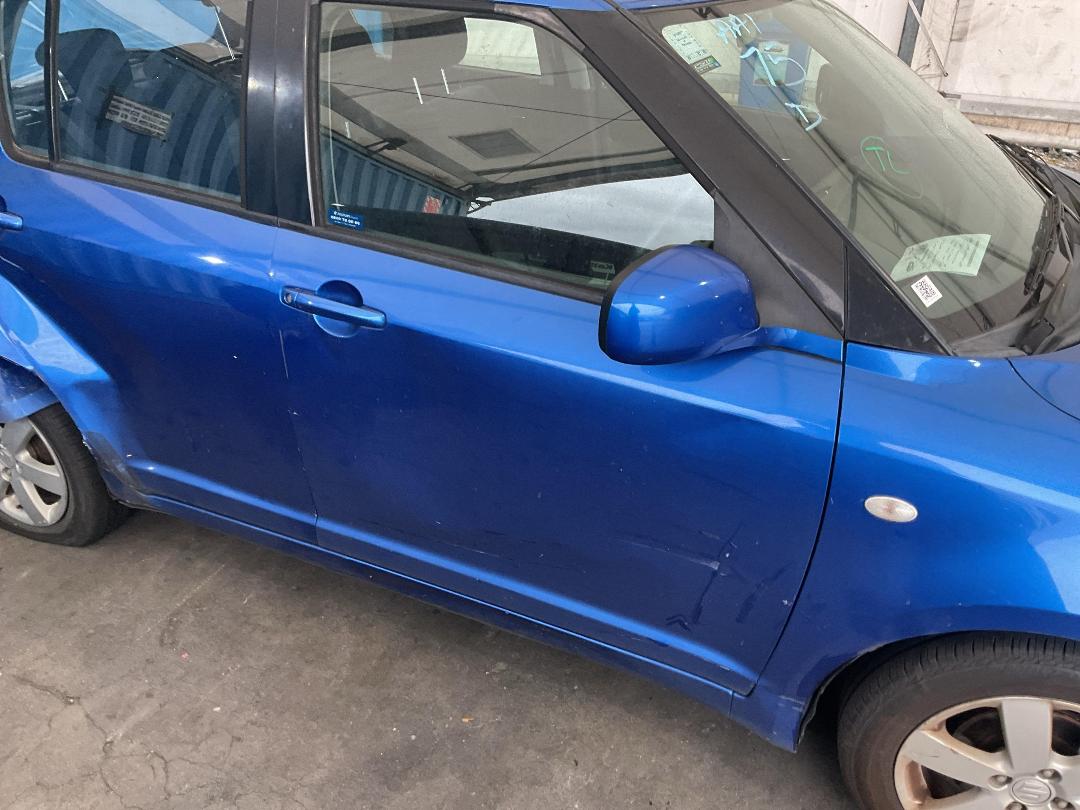 Photo '3' of Suzuki Swift Glxha