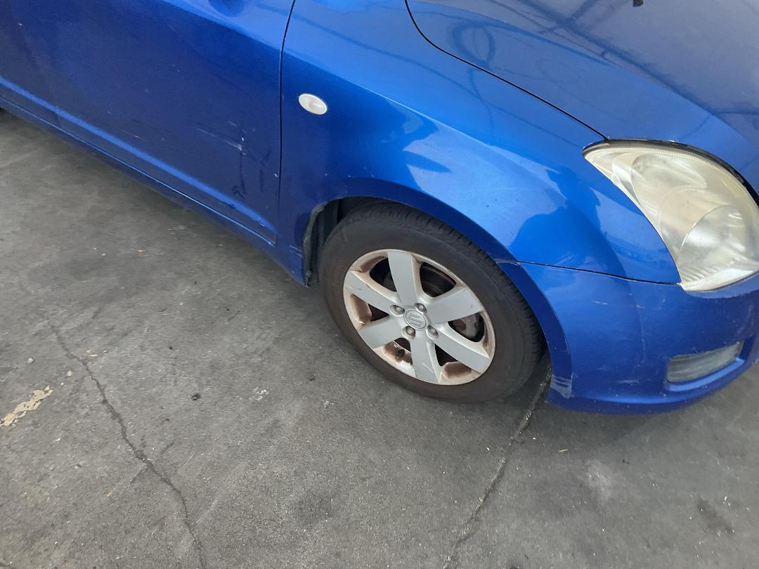 Photo '2' of Suzuki Swift Glxha