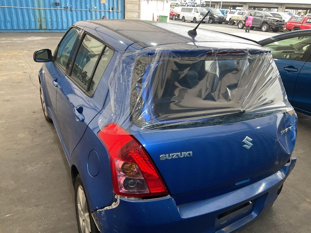 Photo '12' of Suzuki Swift Glxha