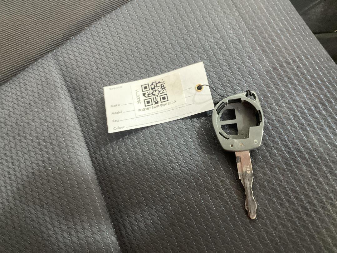 Photo '20' of Suzuki Swift Glxha