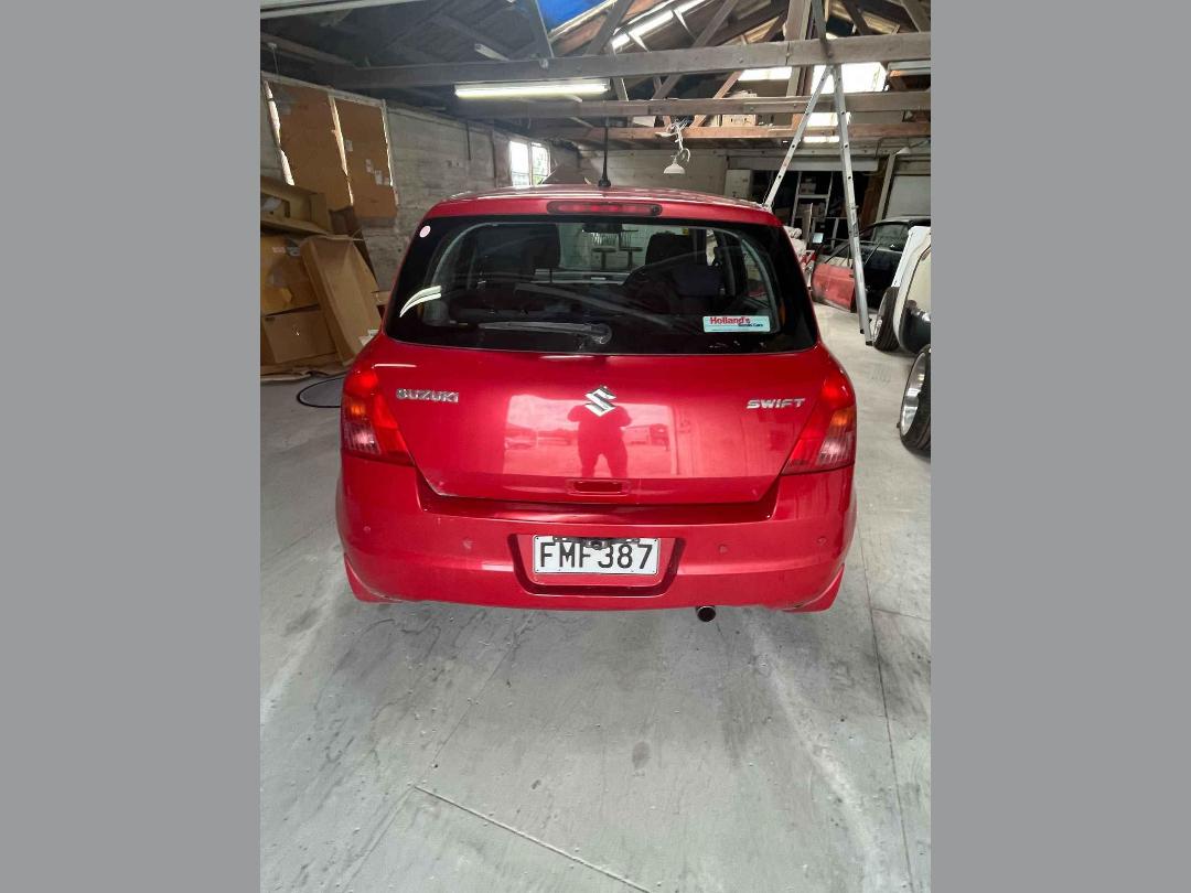 Photo '2' of Suzuki Swift Glxha2 LTD