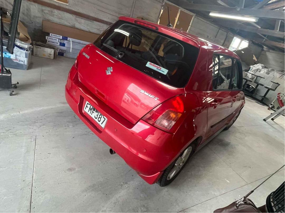 Photo '3' of Suzuki Swift Glxha2 LTD