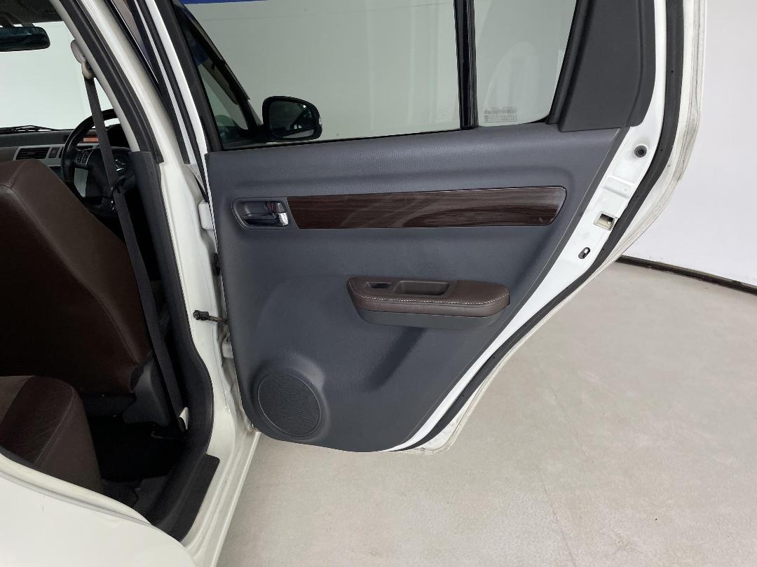 Photo '19' of Suzuki Swift Photo '19' of Suzuki Swift